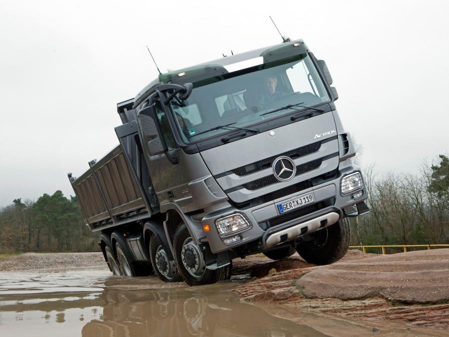  Mercedes-Benz Actros 4148 2009 года  (фото 11 из 25)